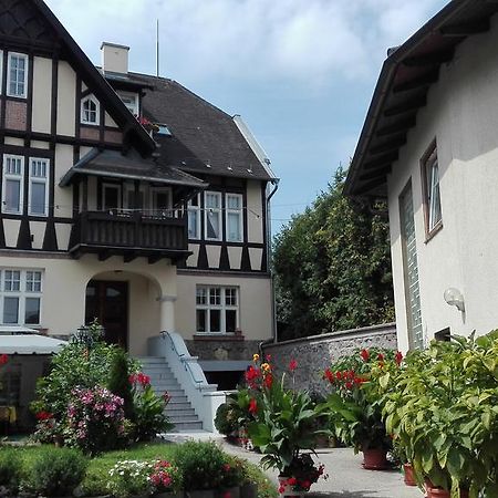 Haus Zu Den Zwei Eichen Perchtoldsdorf Exterior foto