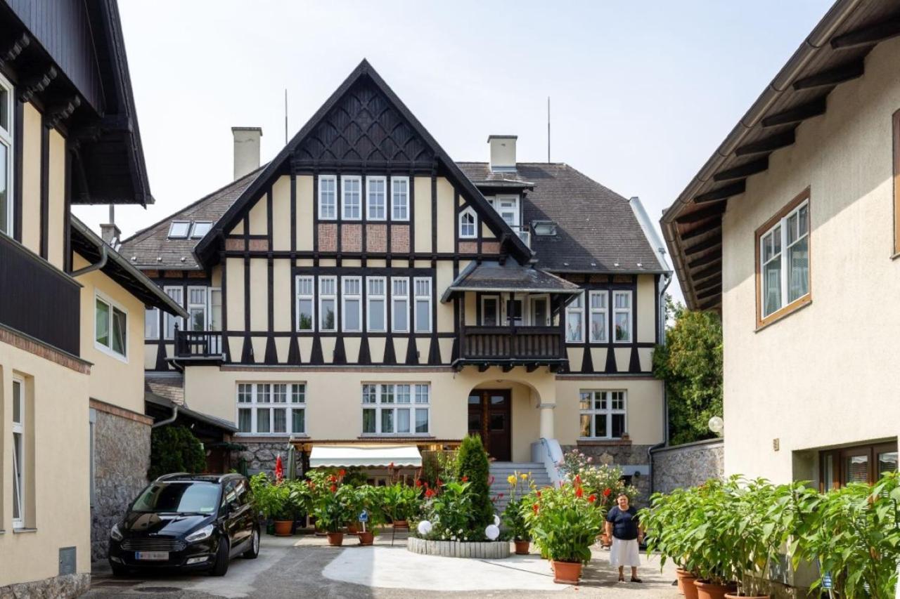 Haus Zu Den Zwei Eichen Perchtoldsdorf Exterior foto